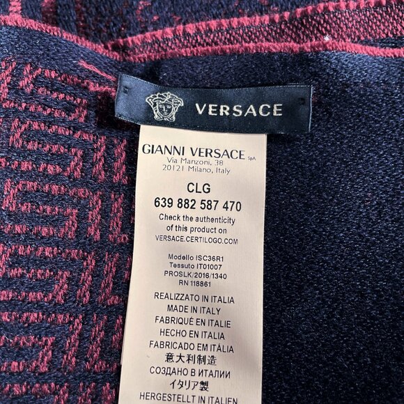 Versace Medusa Wool Scarf - Picture 8 of 9